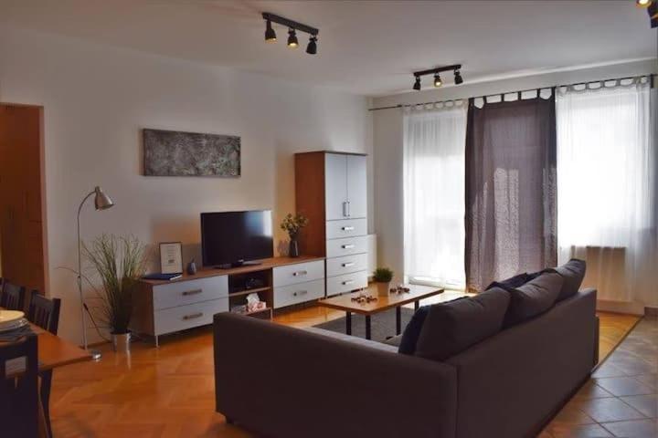 Cosy Apartment In Budapest Downtown With Free Garage Parking Exterior foto